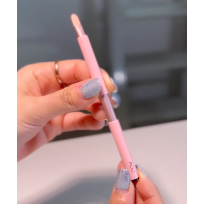 AOU - Lip Brush