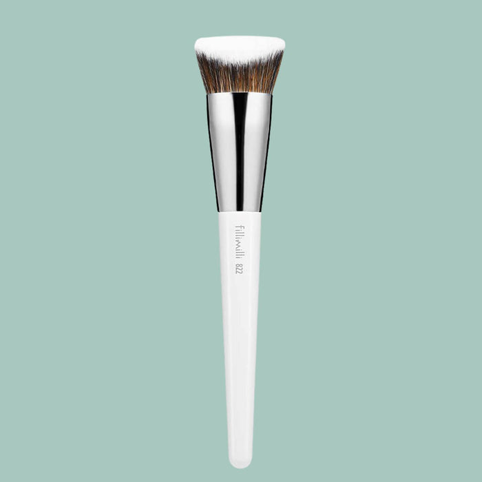 FILLIMILLI - V Cut Foundation Brush (822)