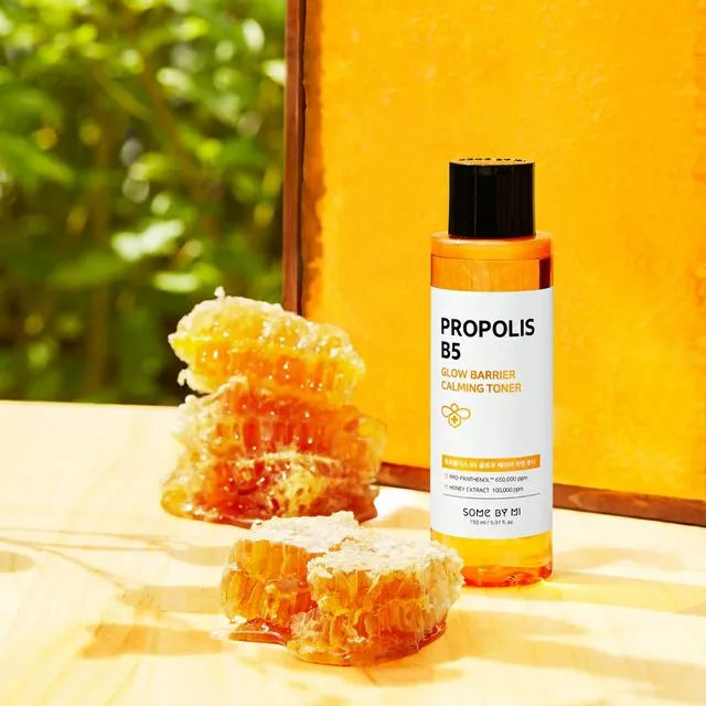 SOME BY MI - Propolis B5 Glow Barrier Calming Toner