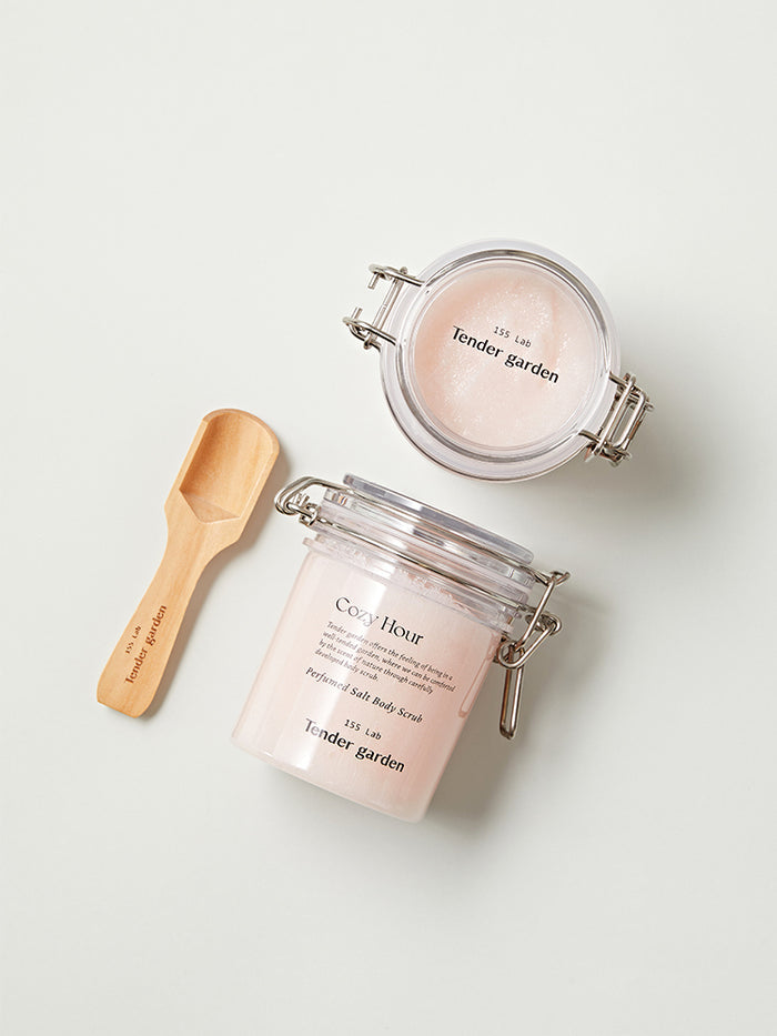 TENDER GARDEN - Cozy Hour Perfumed Salt Body Scrub