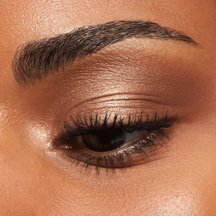 01 Eye'm So In Love!